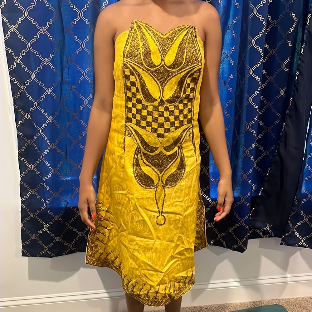 Elegant Yellow Strapless Dress